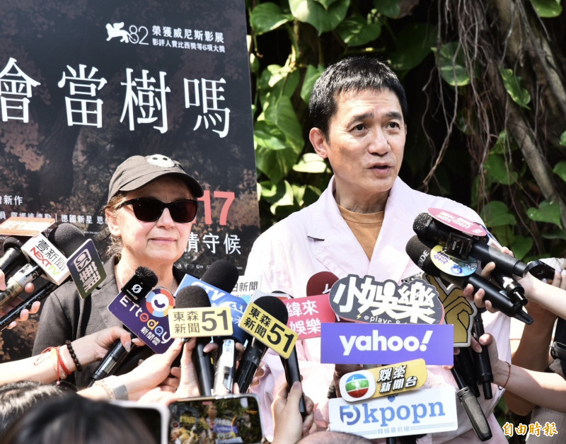 梁朝偉為宣傳電影《你是不會當樹嗎》，攜手名導伊爾蒂蔻恩伊達巡迴宣傳，這也是伊爾蒂蔻恩伊達首次來台。（記者陳奕全攝）