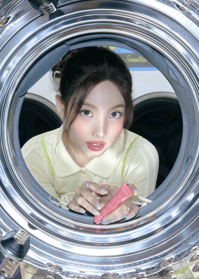 人間水蜜桃回歸  TWICE娜璉上鏡前最後一道工序曝光