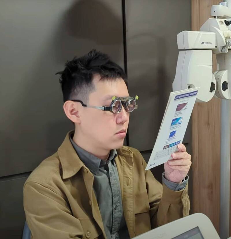 Cheap認為，廟方其實可以編列約10％經費，約新台幣3000萬元，委託專業清潔公司搭配志工處理垃圾問題。（翻攝自臉書）
