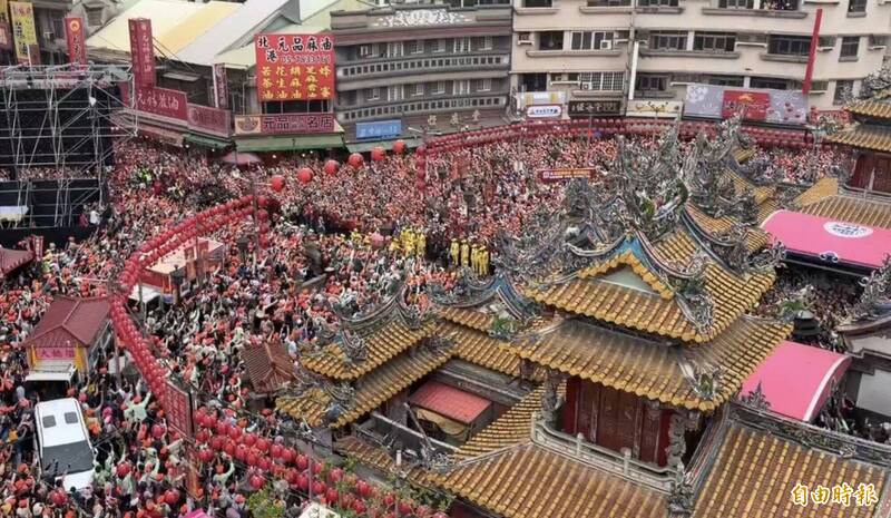 白沙屯媽祖進香變調？ 網揭亂象：食物直接寄回家