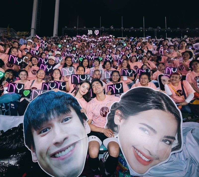 NadechYaya是泰國國民CP，結婚獲得許多人祝福。（翻攝自IG）