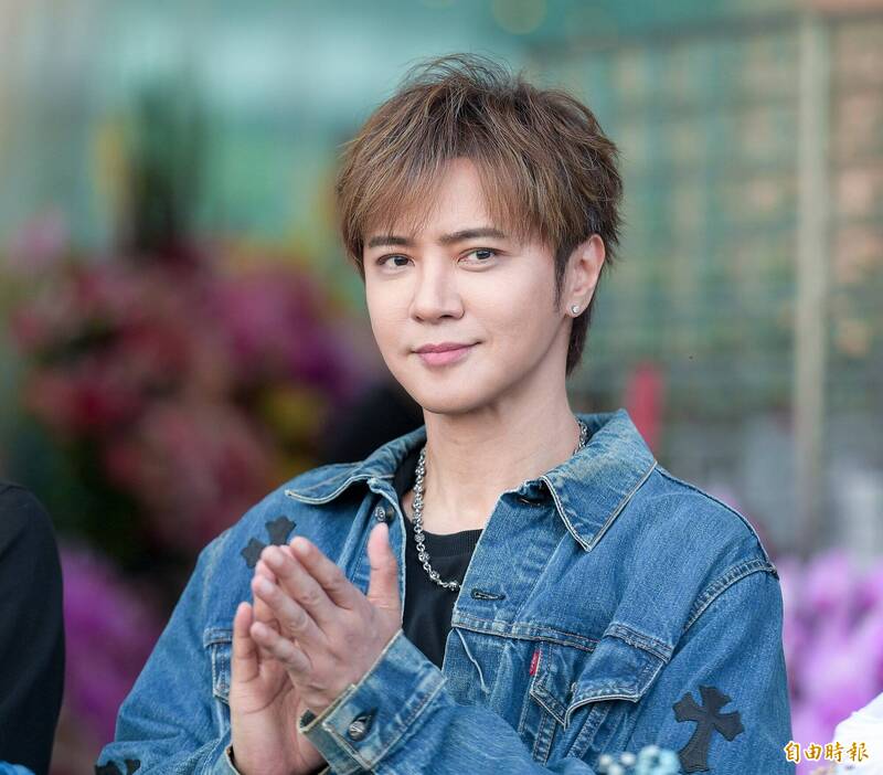 羅志祥被爆猝死後首現身 簡單4字揭身體狀況