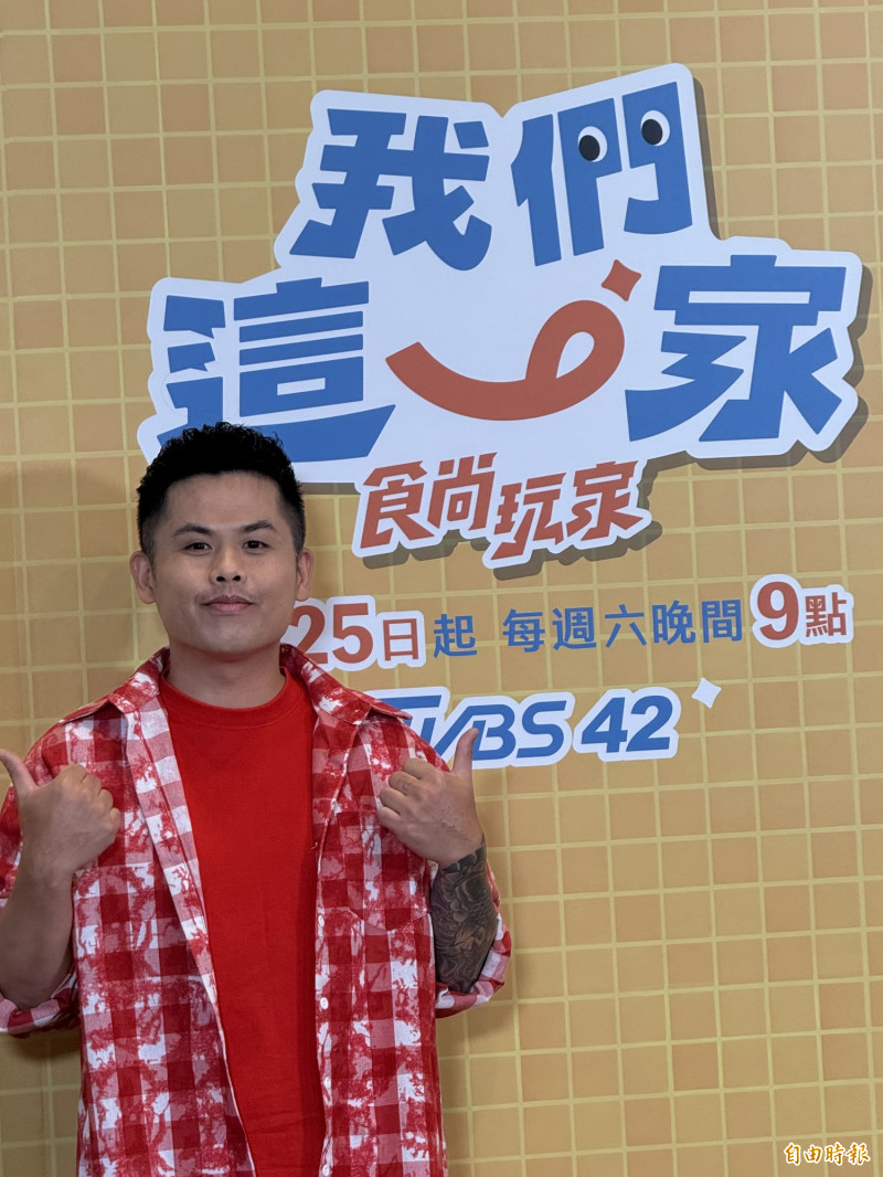演員轉主持壓力大到爆，張再興直呼隔行如隔山。（記者傅茗渝攝）