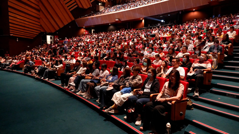 《明星養老院》台中場演出順利，座無虛席。（金星文創提供）