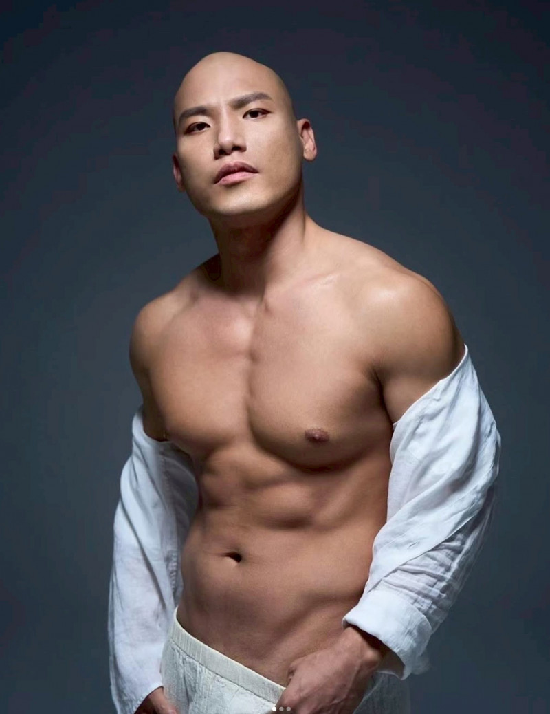 男優曾強，將在《華語AV復興大作戰》中，展現驚人戰鬥力。（SWAG 提供）