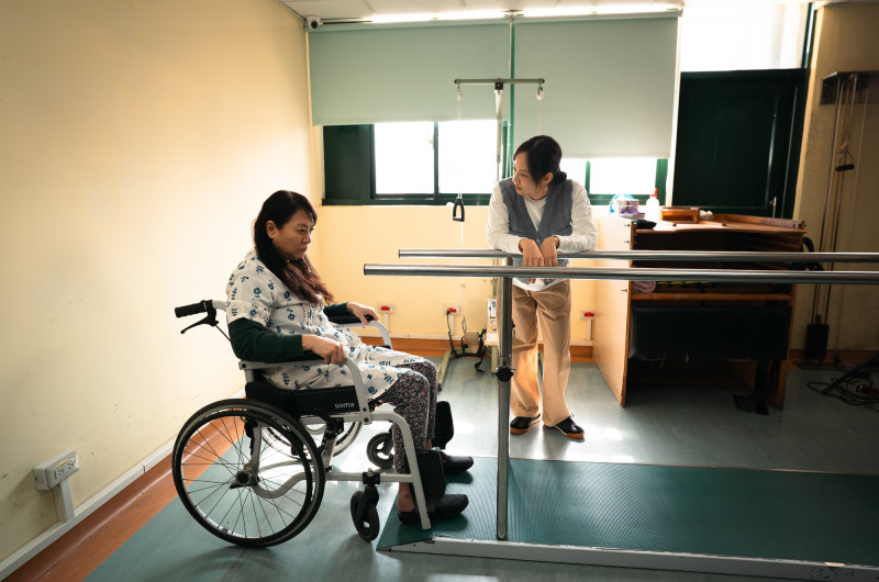 女星「捷運讓座」竟下重大決定！認了「1眼神」開關被打開