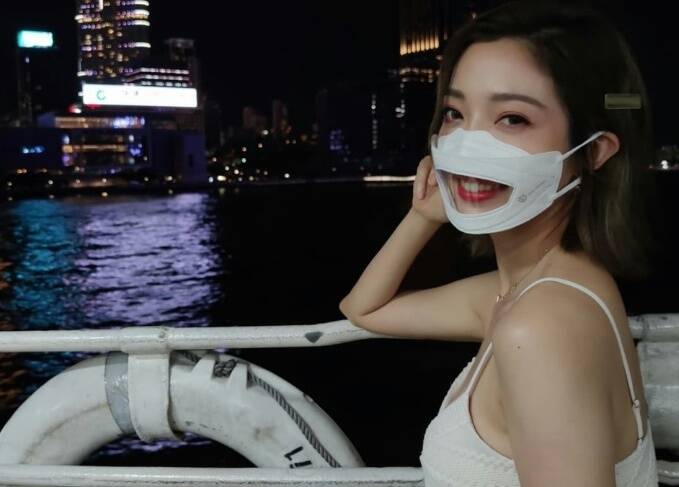 口罩小姐無預警宣布離婚  結束9年夫妻關係