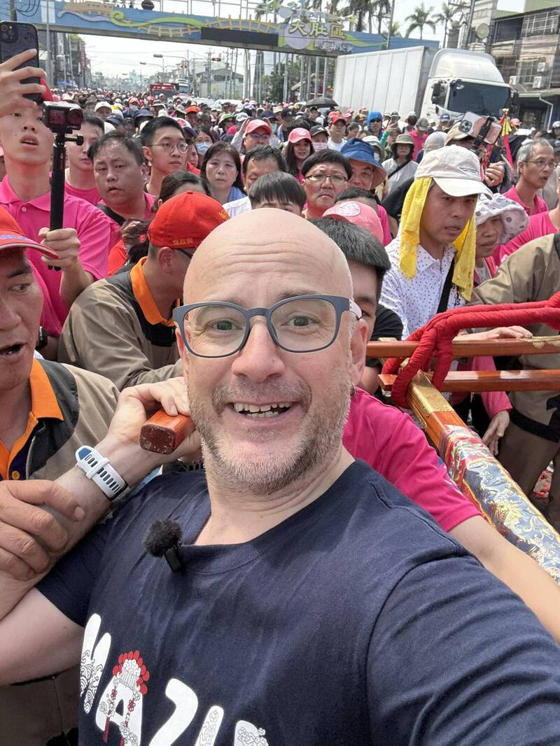 吳鳳參與媽祖進香遭酸民攻擊！ 不忍開嗆：怎麼人忍心呢