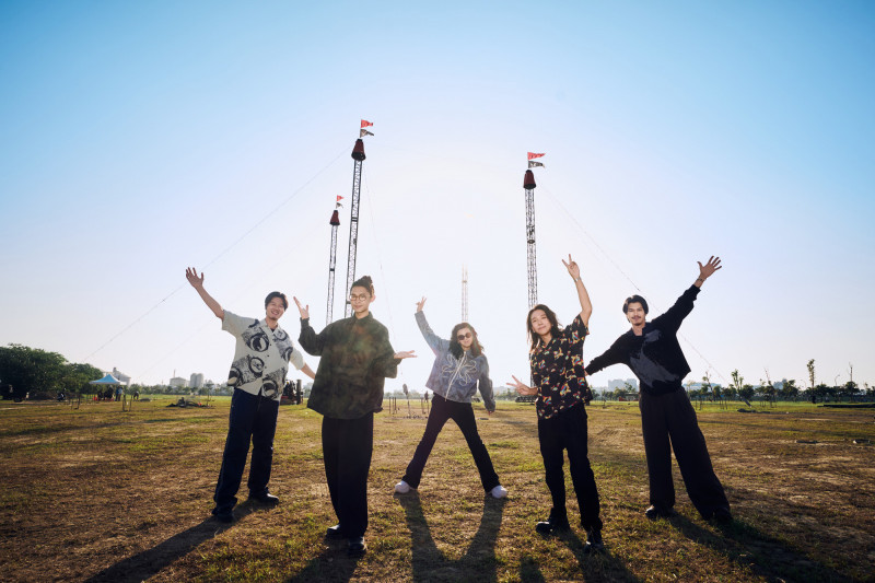 麋先生開唱倒數「黃牛票漲10倍」！超大馬戲帳蓬引爆打卡潮