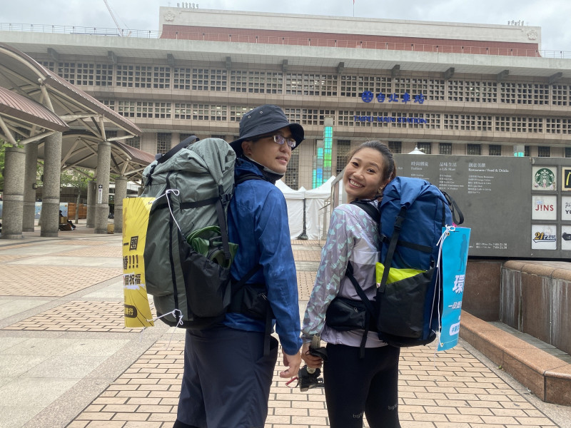 最強婚前試金石！屠潔攜伴追媽祖「沒吵到分手就結婚」