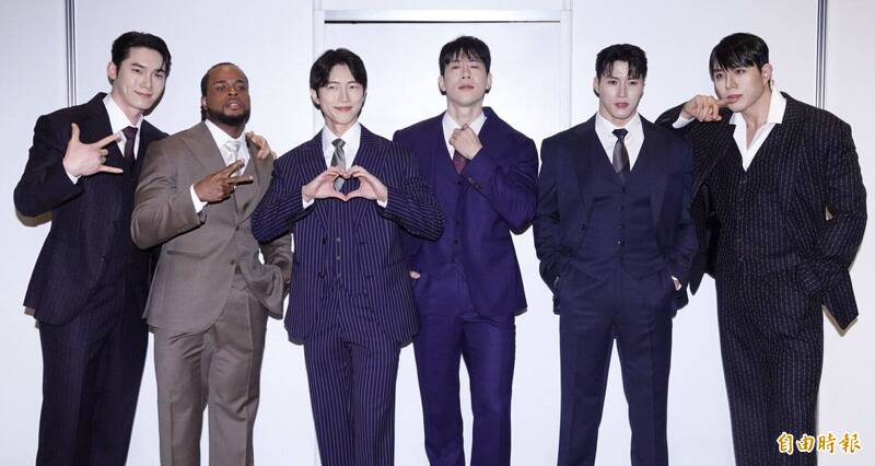 沉浸式人體藝術秀《TOUCH FIVE》今起登上Legacy Max。（記者潘少棠攝）