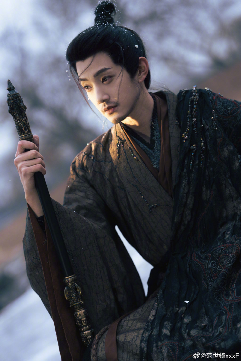 于朦朧死後7個月....范世錡被《許我耀眼》切割！硬起來曬「無犯罪紀錄證明」