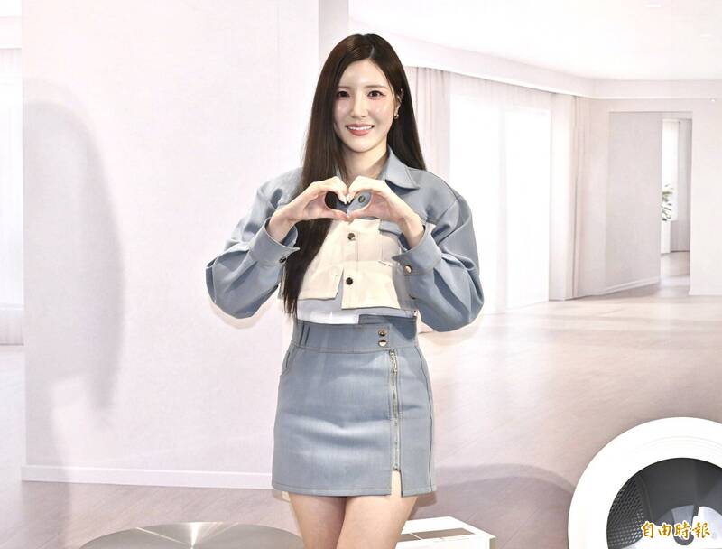 [WEB][即時]南珉貞抱娃飄母愛！認想當媽鬆口「擇偶條件」喊話台灣男生