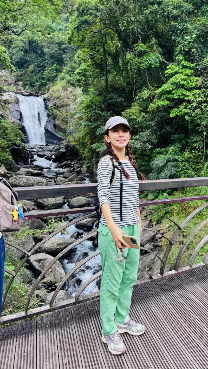 田馥甄登山造型如少女。（翻攝自IG）