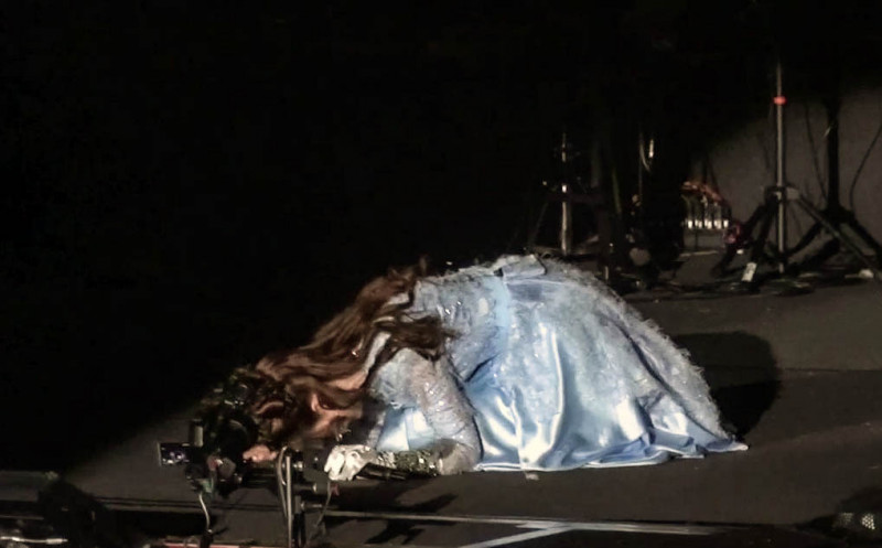 龍千玉哭慘了跪謝母親 想起曹西平又崩潰