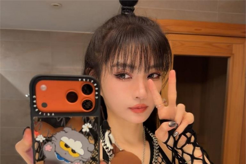 謝金燕漁網裝太犯規  網友驚呼：這樣真的可以嗎