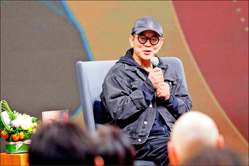 李連杰健康爆急轉直下？ 臉色發黑現身新加坡法會