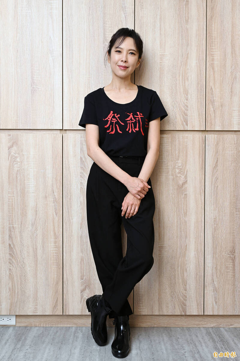 天心、老公雖然事業重心不同，不過她不會勉強老公搬來台灣，互相尊重。（記者胡舜翔攝）