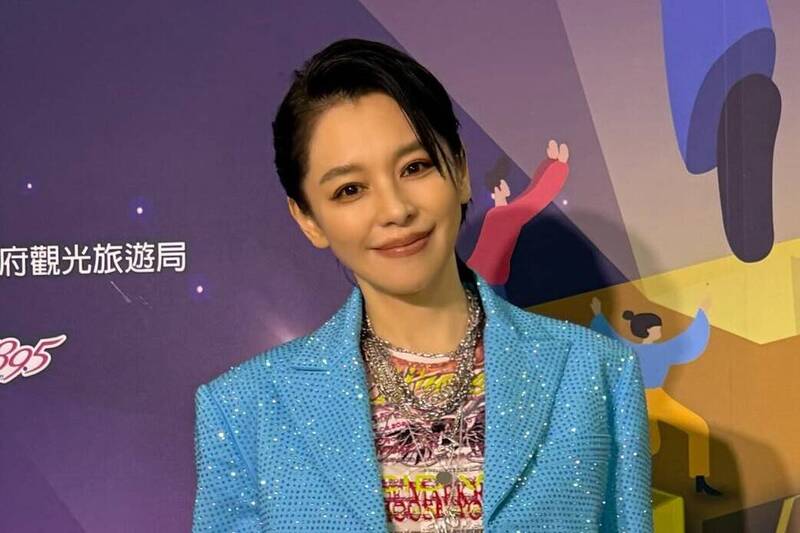 神秘科技業重量級大老    豪擲3億助徐若瑄開公司