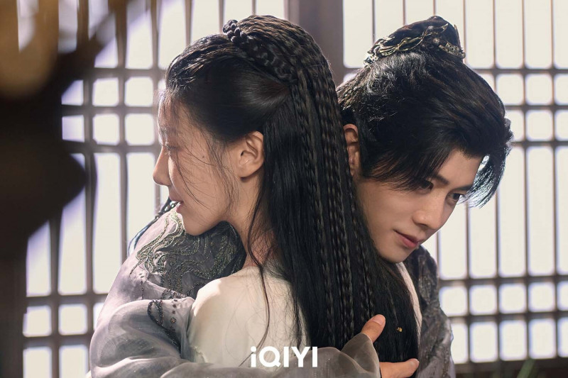 《佳偶天成》小彩蛋!救下王鶴潤的他...網驚:是《逐玉》的俞寶兒