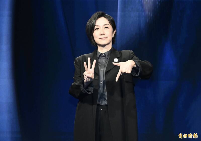 評審團主席黃韻玲揭入圍者表現。（記者陳奕全攝）