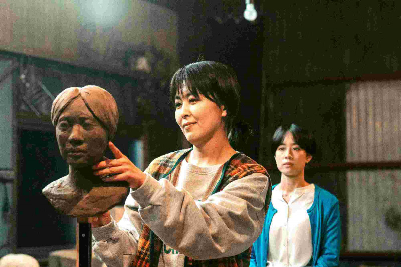 松隆子、石橋靜河在《Nagi Notes》唱台灣「禁歌」》天黑黑》。（海鵬提供）