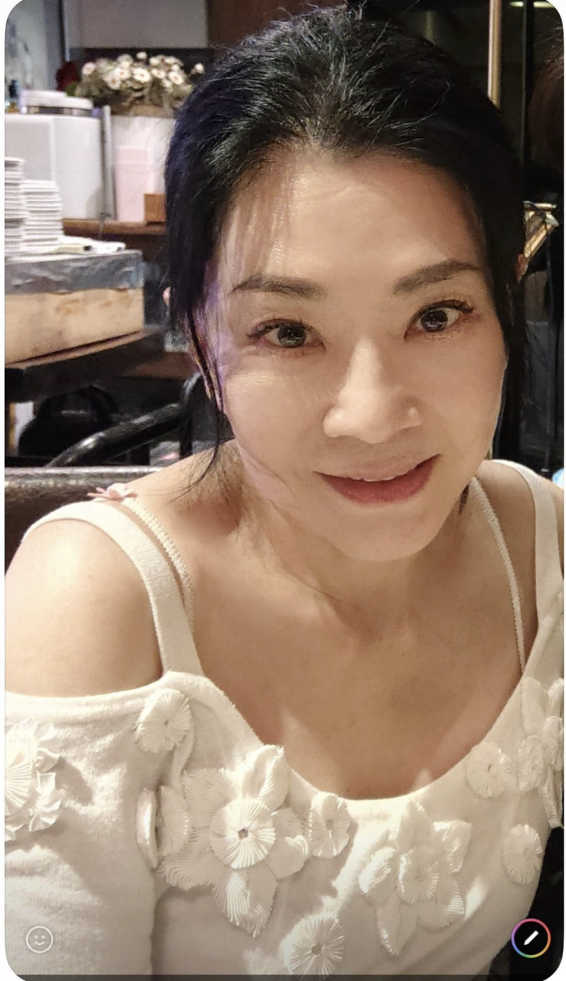 蔣黎麗面對家中女傭一再說要轉出的理由，覺得很搞笑。（蔣黎麗提供）