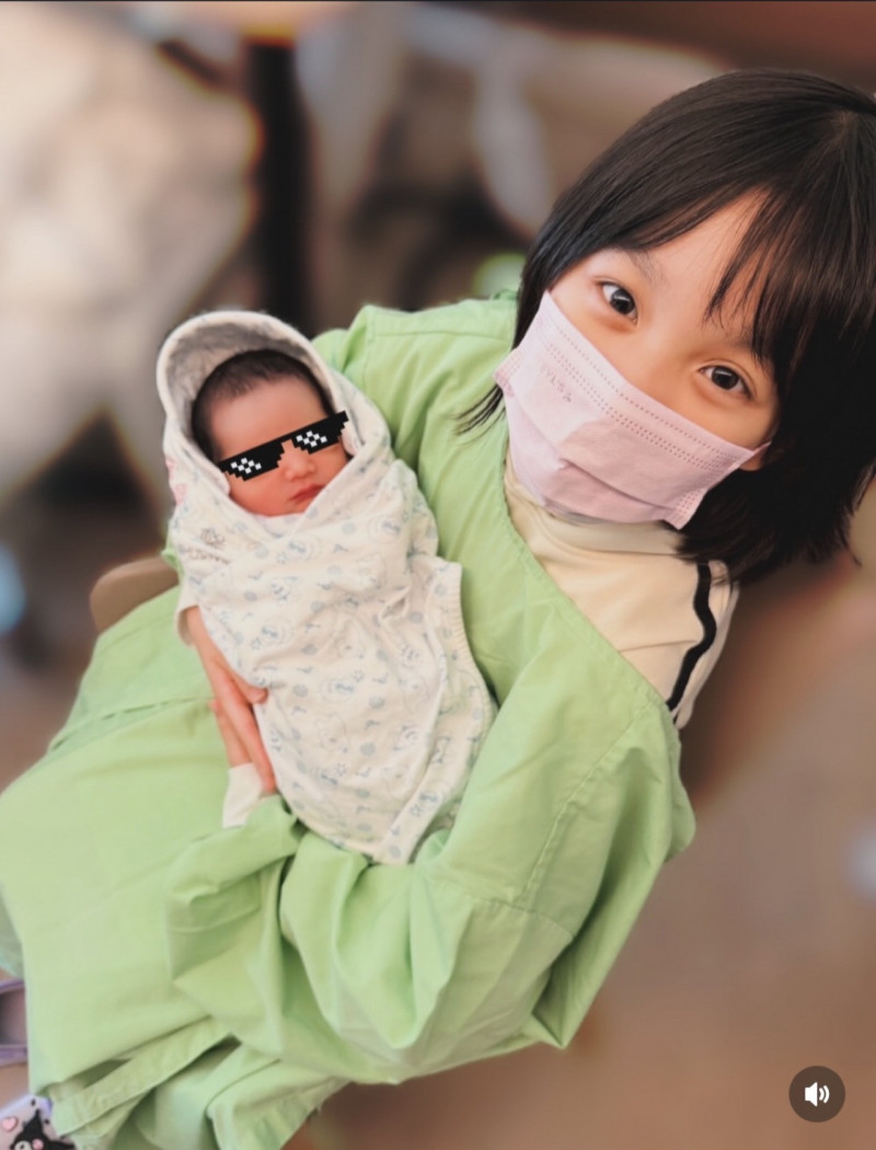 恭喜!金曲歌后舞思愛生了 女兒第一句話喊:叫姊姊