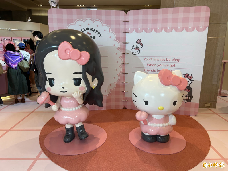 超可愛登台!JISOO夢幻聯名HELLO KITTY 最便宜商品只要50元