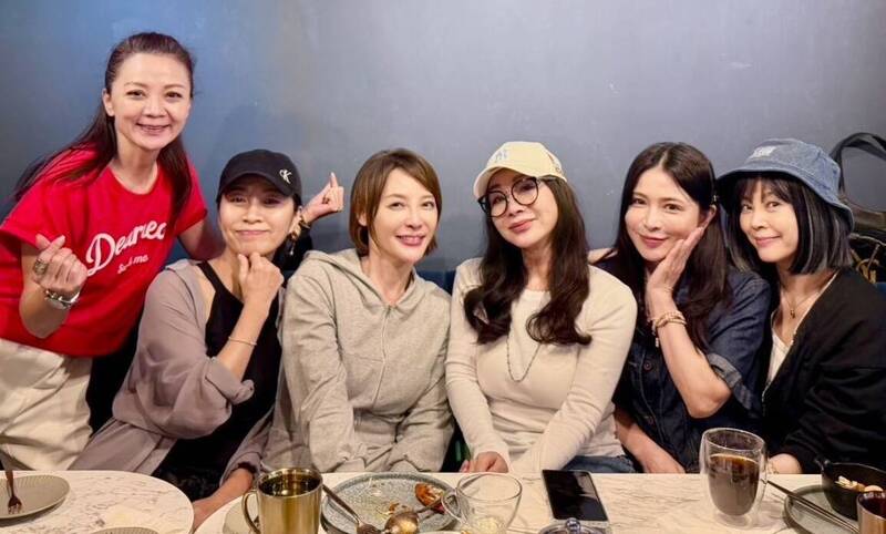 6女星520聚餐 方文琳樂當「體能組」