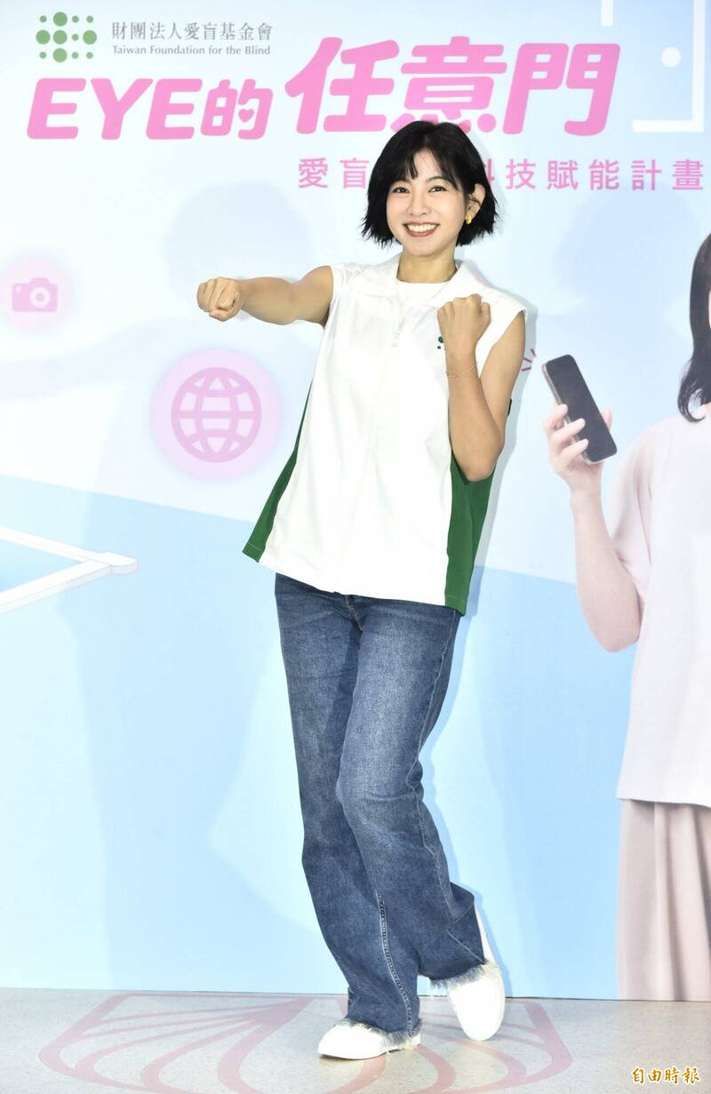 視障女孩「一句話」救了米可白!她當場哭到停不下來