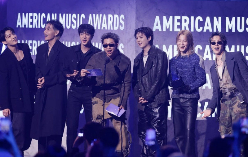 點擊超過14億次神曲《Golden》全美音樂獎獲大獎 BTS魅力驚人也拿獎