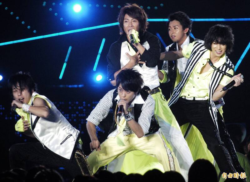 「嵐」ARASHI今謝幕!回顧3度來台灣軌跡 小巨蛋到松機快閃掀暴動