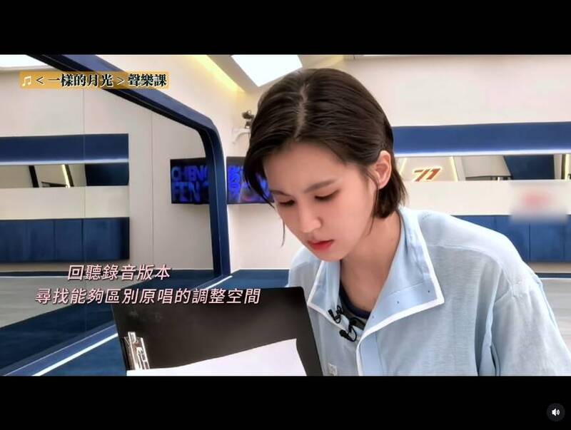隨便哼都超好聽!曾沛慈練歌狂抄筆記 超萌反應逗樂全場