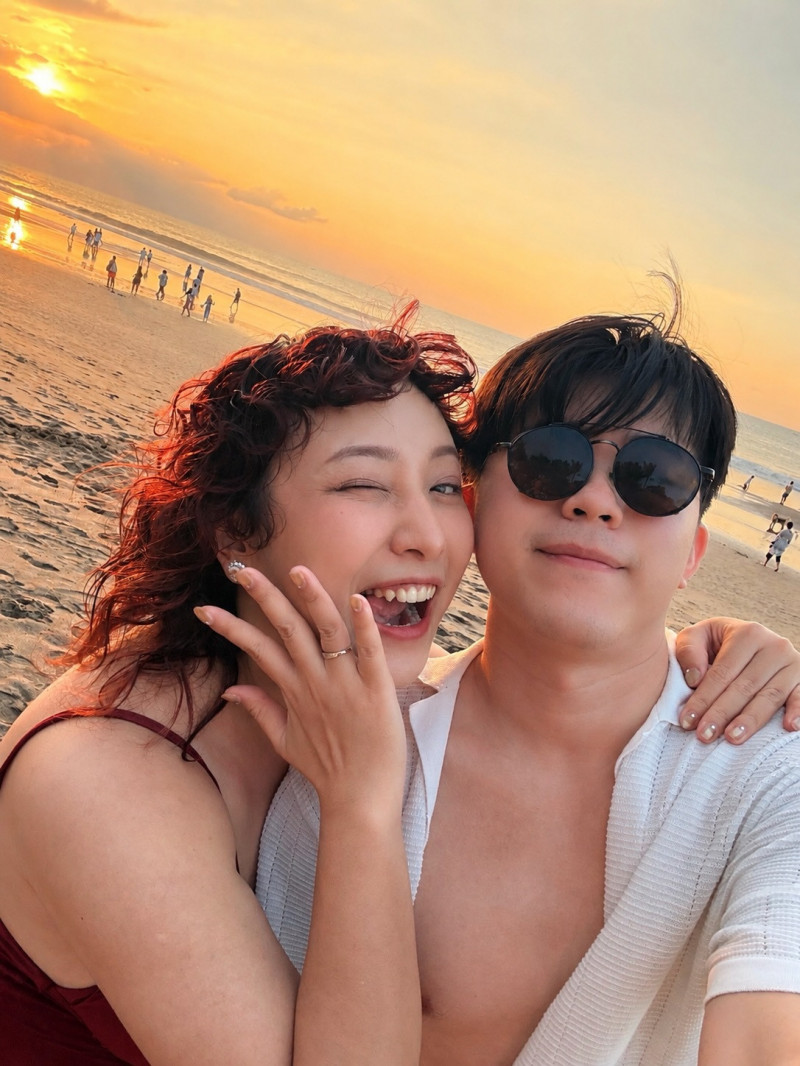 恭喜!32歲羅莎莎峇里島被求婚嚇歪 男友身份曝光