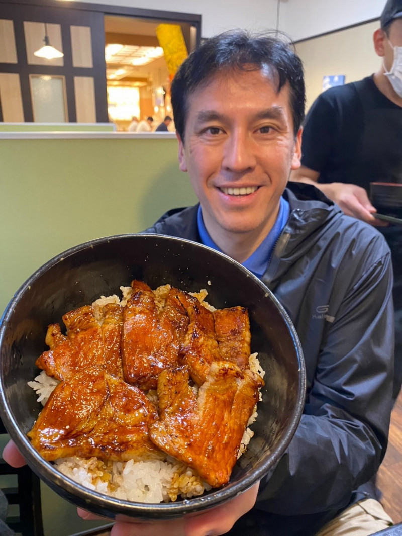 資深媒體人黃暐瀚認為，鄭麗文應該先問自己能不能，再考慮要不要？（翻攝自臉書）