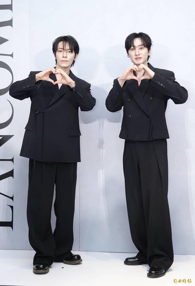 Super Junior東海（左）、銀赫堪稱台灣廠商寵兒，品牌代言接不完。（記者潘少棠攝）