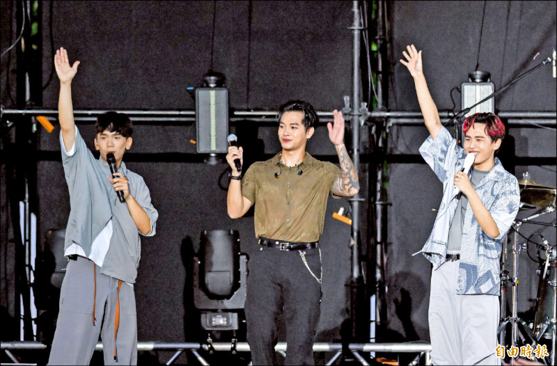 《ID.音樂節》徐佳瑩驚喜翻唱江蕙歌曲 高爾宣亂入合作理想混蛋