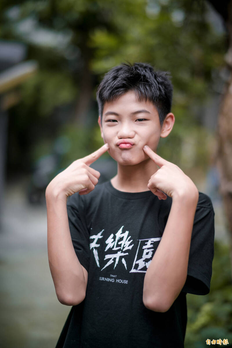 洪君昊在電影《失樂園》中展現超齡演技，私底下卻是個可愛小班長。（記者王文麟攝）