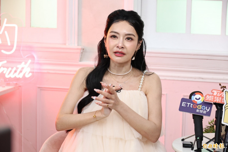 嫁華裔尪神祕職業狂被傳 王思佳開告放話:看誰收到驚喜包