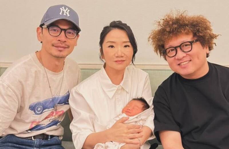 依依牽納豆手往前走   陶晶瑩讚嘆生命延續美好