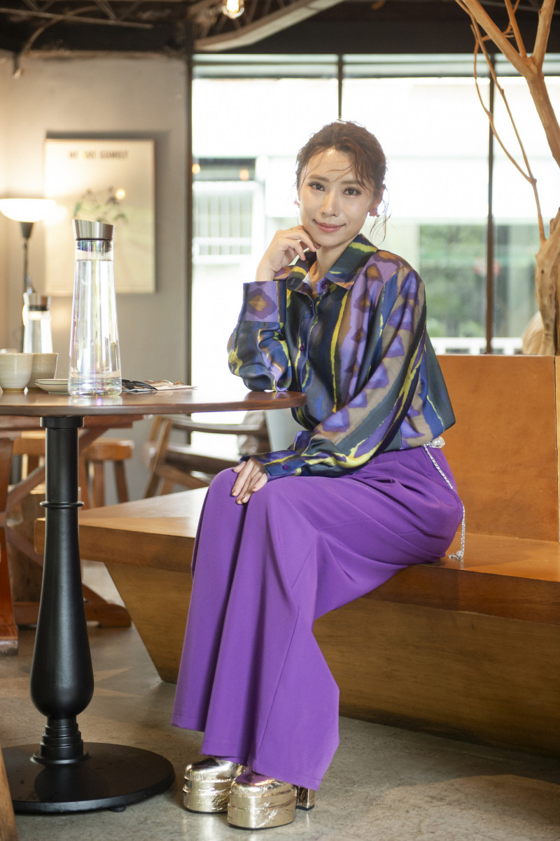 陳怡婷首度入圍金曲歌后，家人的驕傲成了她最大喜悅。（時代創藝提供）
