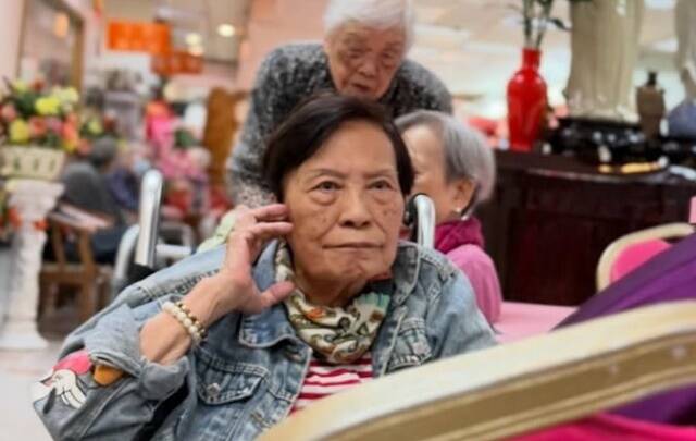88歲資深港星余慕蓮住老人院 近照曝光有滿滿愛
