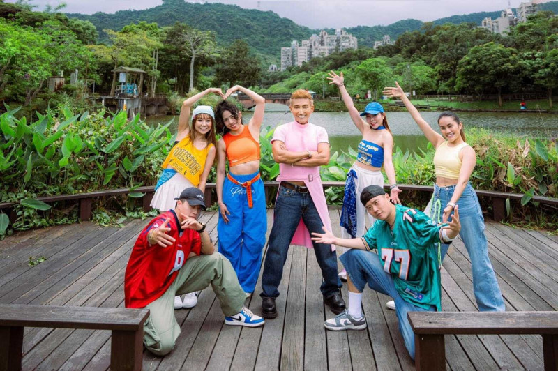 模仿席琳狄翁爆紅!潘若迪這次挑戰阿彌陀佛姐?新單曲飄出念經fu