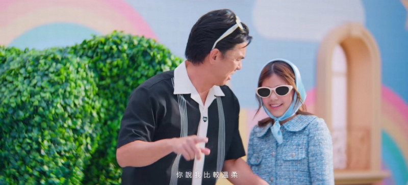 網友熱烈討論，周杰倫MV中出現的一位女孩疑似就是他的大女兒Hathaway。（翻攝自YouTube）