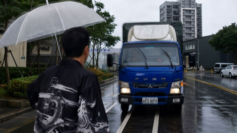 才剛與女兒和解!八點檔男星洗白前夕「撞破老大秘密」 慘遭貨車撞飛生死未卜