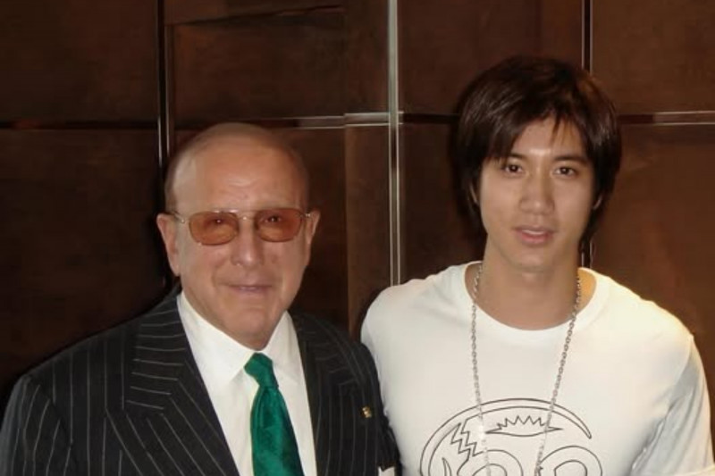 王力宏痛失恩師 洩音樂教父往事逼哭粉絲