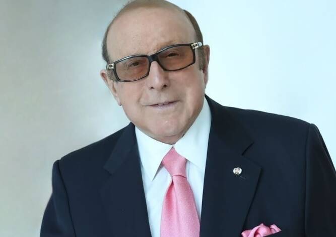 打造惠妮休斯頓 唱片界傳奇克萊夫戴維斯過世享耆壽94歲