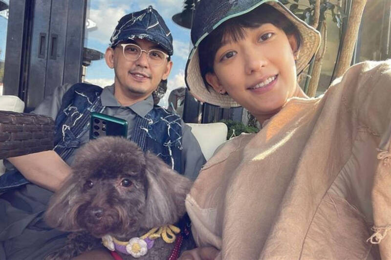走出黃子佼陰霾!孟耿如斷5年婚「側臉曝光」 畫作洩真實心境
