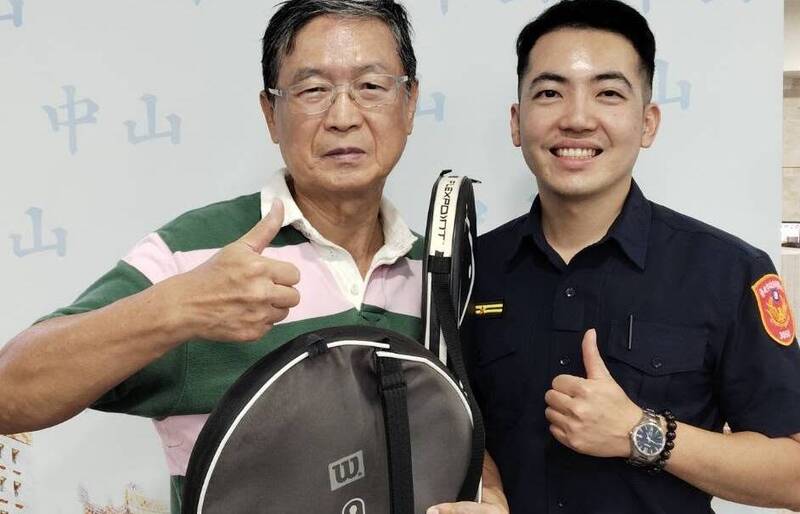 名嘴馬西屏騎Ubike忘拿球拍 沮喪不驚慌做4事